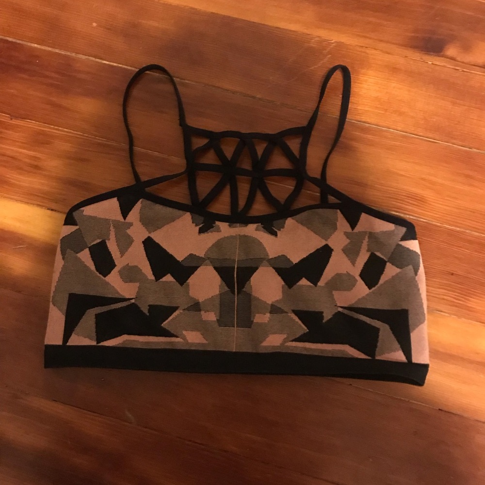 Pink pattern crop top